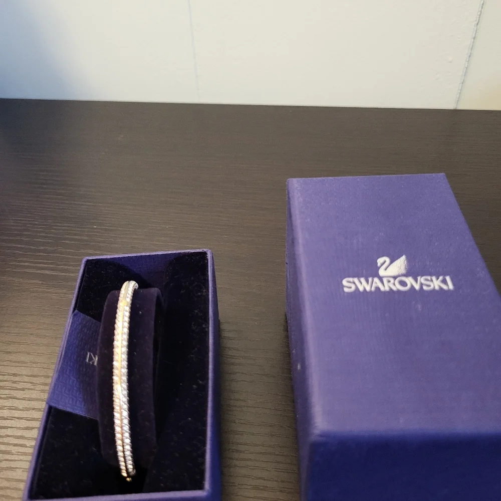 Swarovski Crystal  Bangle Bracelet White - Gold Plating New In Original Box - Picture 14 of 14